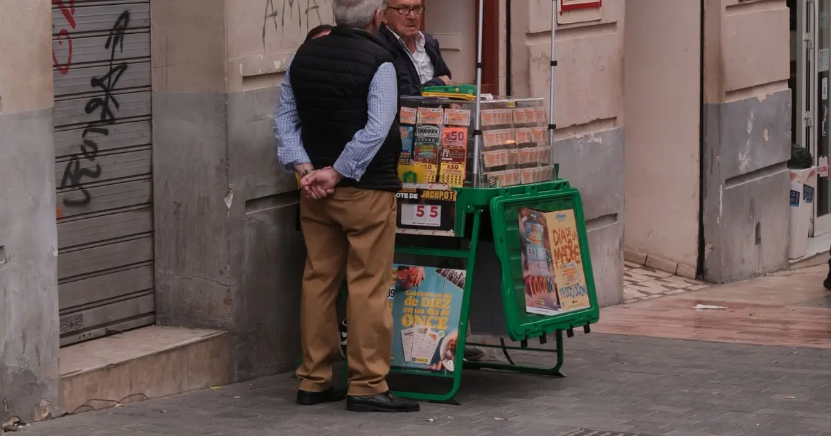 Portada: Cupón de la ONCE vs Lotería Nacional: ¿cuál da más por tu euro?